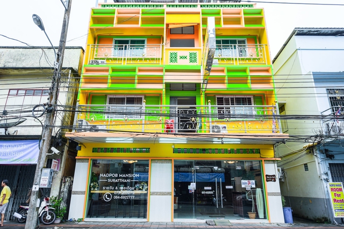 Imagen general del Hotel Nadpob Mansion, Surat Thani. Foto 3
