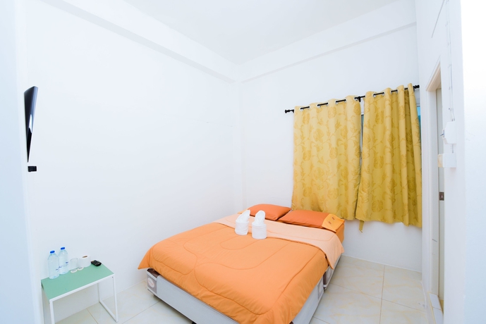 Imagen de la habitación del Hotel Nadpob Mansion, Surat Thani. Foto 9