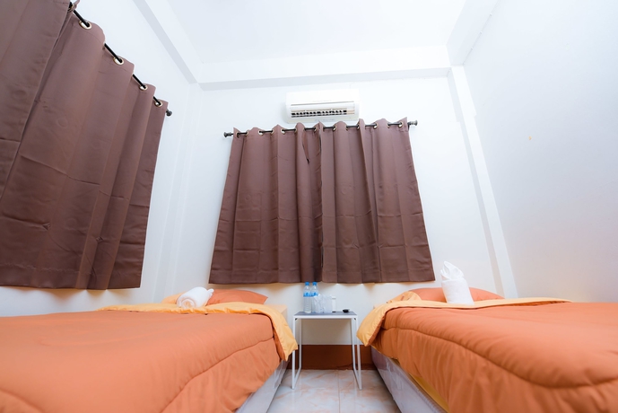 Imagen de la habitación del Hotel Nadpob Mansion, Surat Thani. Foto 11