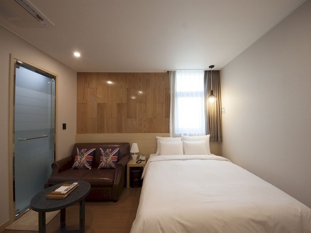 Imagen de la habitación del Hotel Nafore. Foto 11