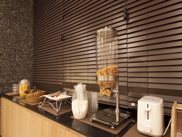 Imagen del bar/restaurante del Hotel Nafore. Foto 4