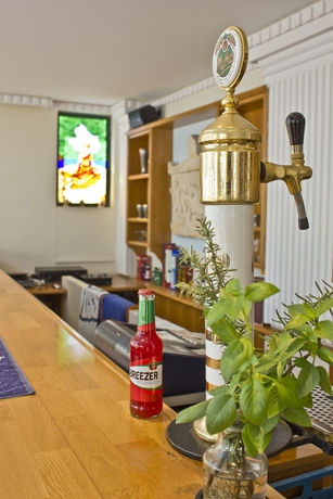 Imagen del bar/restaurante del Hotel Nafsika. Foto 3