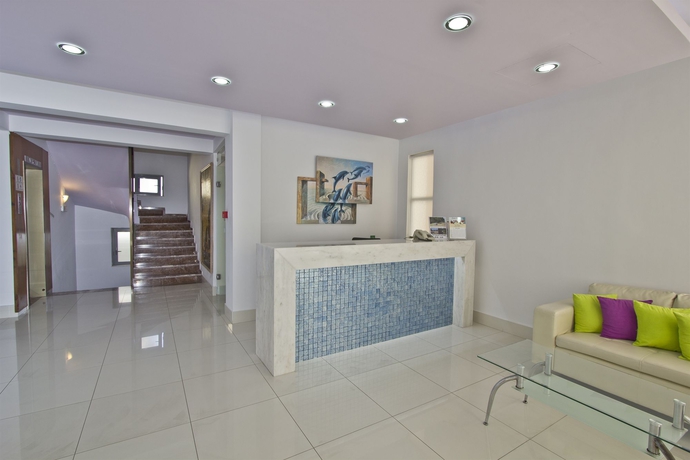 Imagen de los interiores del Hotel Nafsika. Foto 13