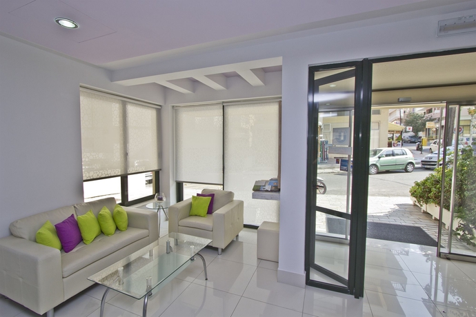 Imagen de los interiores del Hotel Nafsika. Foto 15