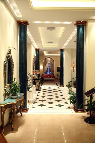 Imagen de los interiores del Hotel Nafsika Palace. Foto 17