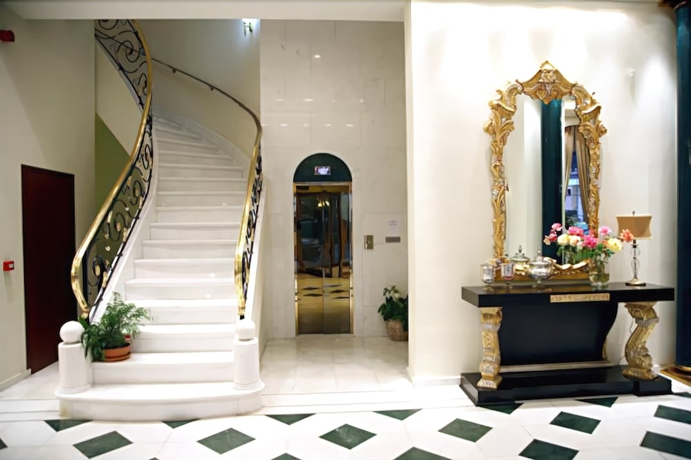 Imagen de los interiores del Hotel Nafsika Palace. Foto 19