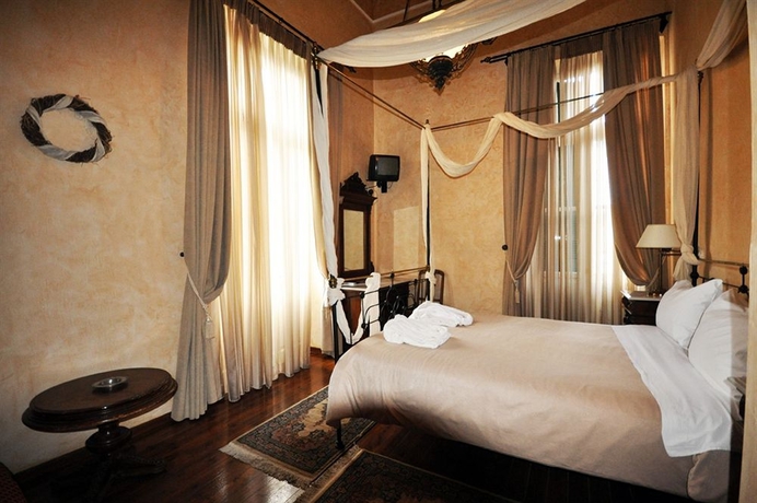 Imagen de la habitación del Hotel Nafsimedon. Foto 7