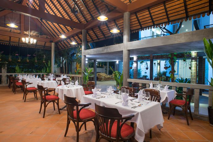 Imagen del bar/restaurante del Hotel Naga Gate Boutique. Foto 2