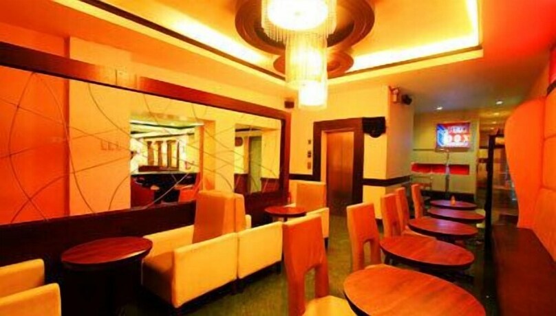 Imagen del bar/restaurante del Hotel Naga Regent. Foto 14