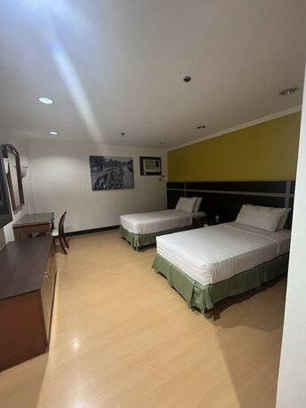 Imagen de la habitación del Hotel Naga Regent. Foto 23