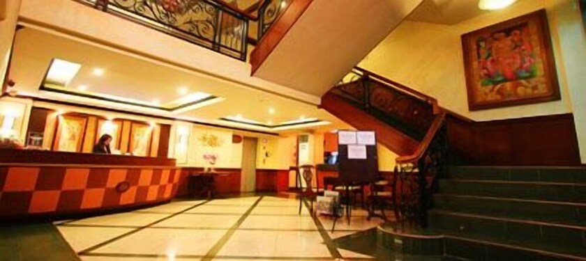 Imagen de los interiores del Hotel Naga Regent. Foto 30