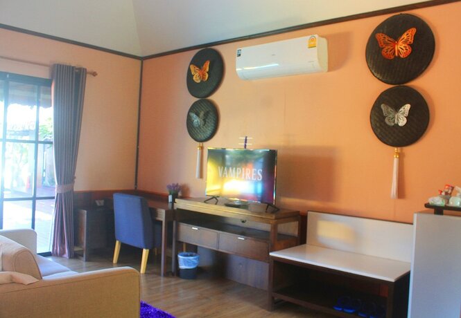 Imagen de la habitación del Hotel Naga Tara Resort. Foto 13