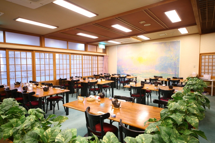 Imagen del bar/restaurante del Hotel Nagano Hirugami Hot Spring Hirugami-no-mori. Foto 8