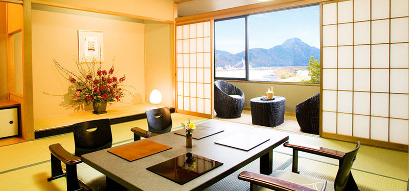 Imagen de los interiores del Hotel Nagaragawa Seiryu. Foto 5