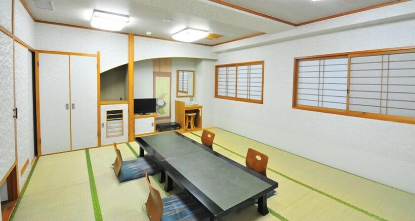 Imagen de la habitación del Hotel Nagasaki Ihokan. Foto 10