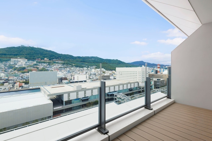 Imagen de la habitación del Hotel Nagasaki Marriott. Foto 13
