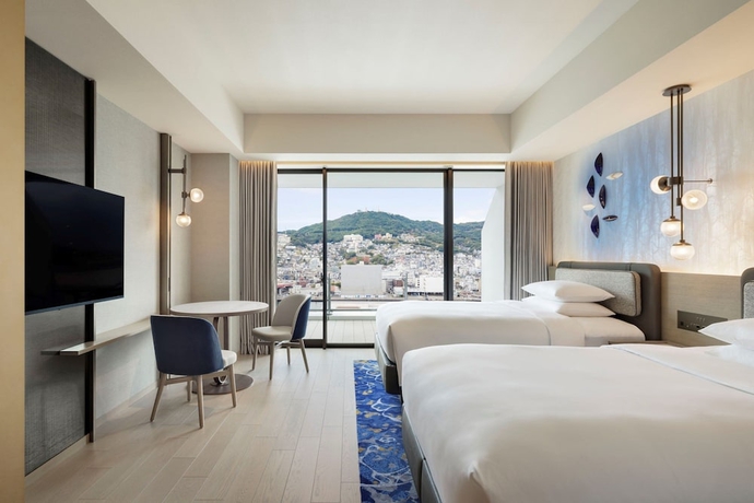 Imagen de la habitación del Hotel Nagasaki Marriott. Foto 15