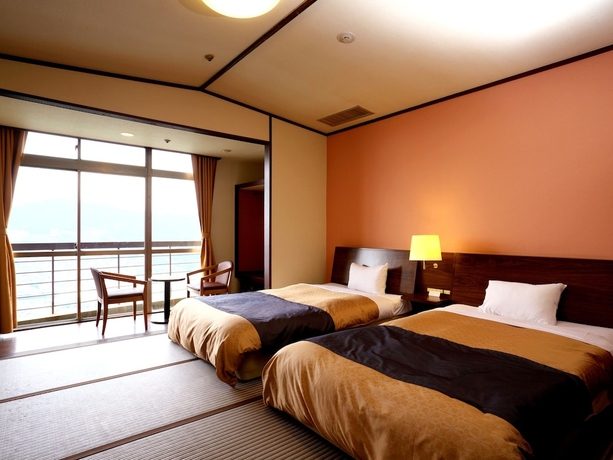 Imagen de la habitación del Hotel Nagasaki Nisshokan. Foto 10