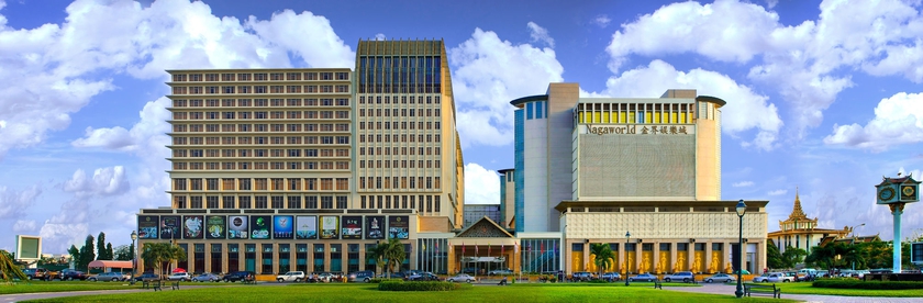 Imagen de los exteriores del Hotel Nagaworld and Entertainment Complex. Foto 12