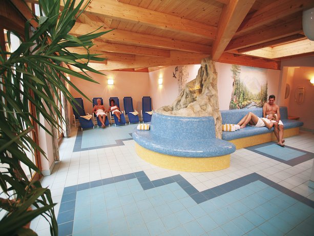 Imagen de la piscina del Hotel Nagglerhof. Foto 9
