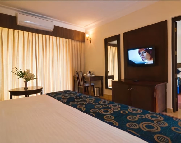 Imagen de la habitación del Hotel Nagoa Grande. Foto 10
