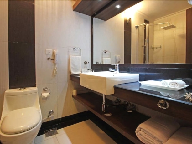 Imagen de la habitación del Hotel Nagoa Grande. Foto 11