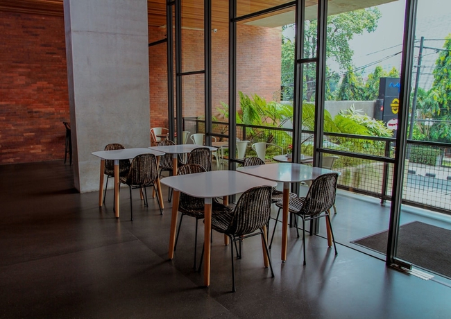 Imagen de los interiores del Hotel Nagomi Suites and. Foto 18