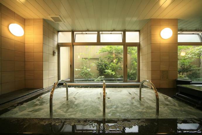 Imagen de la piscina del Hotel Nagoya B's. Foto 18