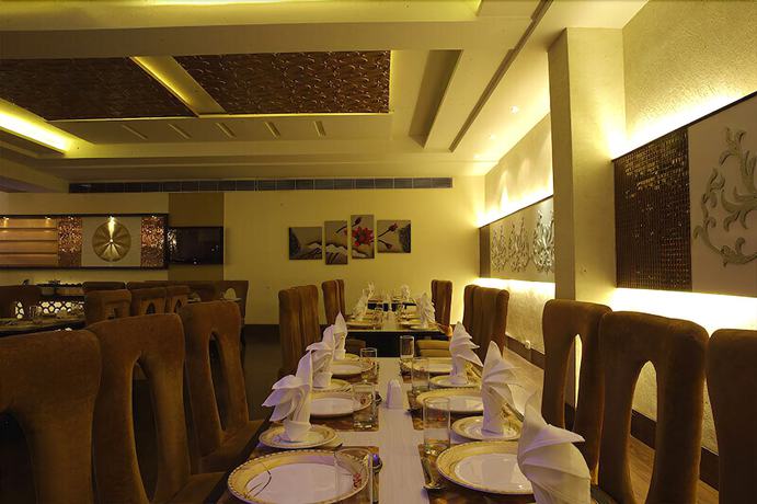 Imagen del bar/restaurante del Hotel Nagpal Regency. Foto 4