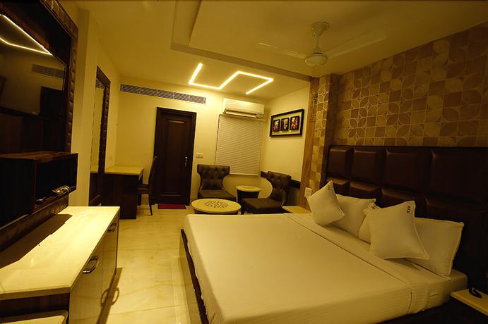 Imagen de la habitación del Hotel Nagpal Regency. Foto 10