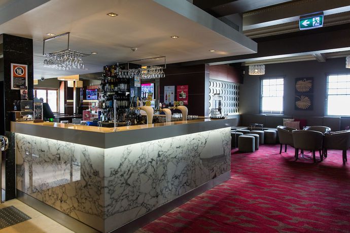 Imagen de los interiores del Hotel Nags Head. Foto 20