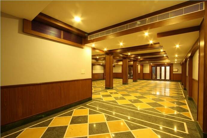 Imagen de los interiores del Hotel Nahar Manchester Inn. Foto 33