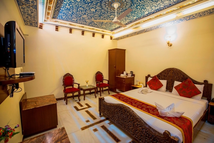 Imagen de la habitación del Hotel Nahargarh Haveli. Foto 13
