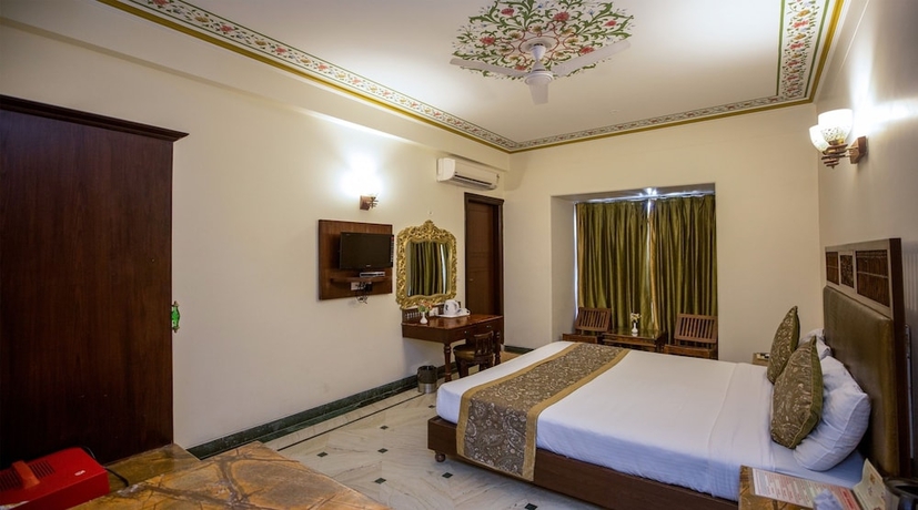 Imagen de la habitación del Hotel Nahargarh Haveli. Foto 14