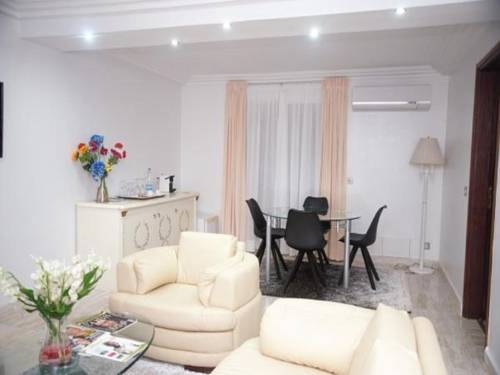 Imagen de la habitación del Hotel Nahoui Balmer. Foto 4