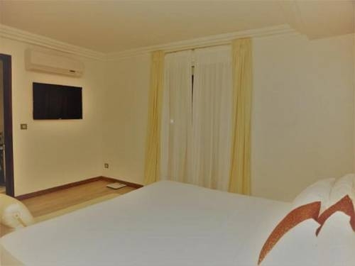 Imagen de la habitación del Hotel Nahoui Balmer. Foto 5