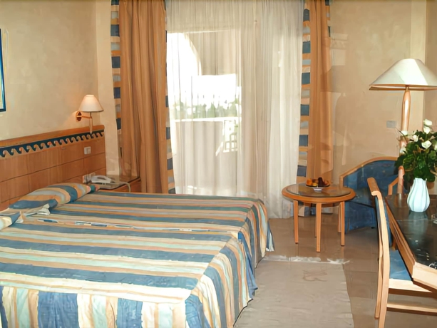 Imagen de la habitación del Hotel Nahrawess Resort & Thalasso. Foto 3