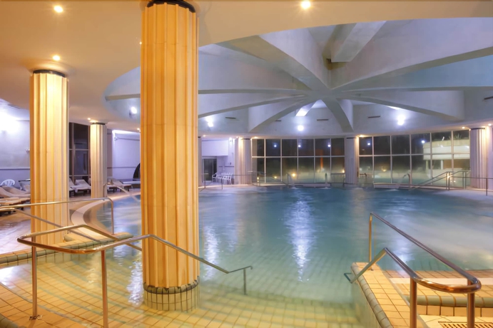 Imagen de la piscina del Hotel Nahrawess Resort & Thalasso. Foto 15