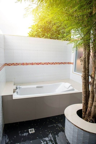 Imagen de la habitación del Hotel Nai C Resort. Foto 5