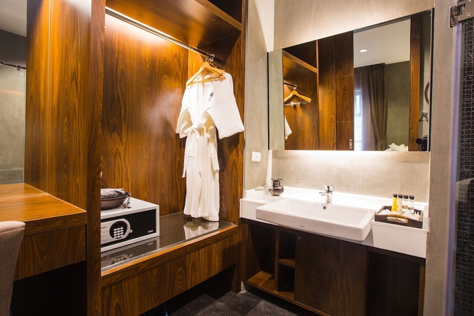 Imagen de la habitación del Hotel Nai Ya. Foto 8