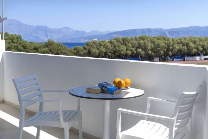 Imagen de la habitación del Hotel Naiades Marina. Foto 2