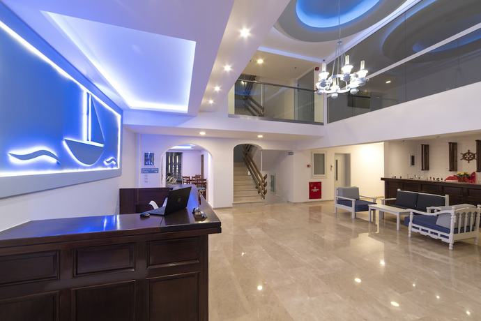 Imagen de los interiores del Hotel Naiades Marina. Foto 19