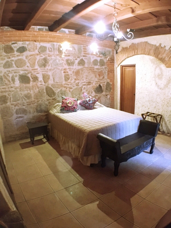 Imagen de la habitación del Hotel Naif Boutique. Foto 14