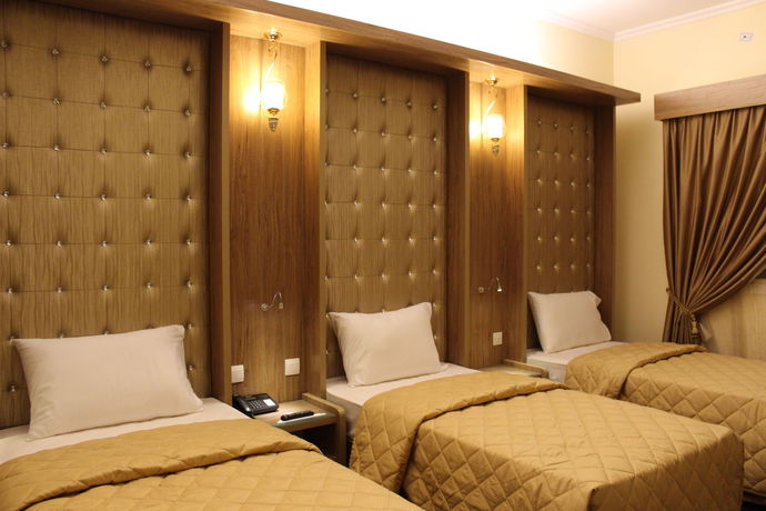 Imagen de la habitación del Hotel Naif View. Foto 9