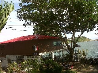 Imagen general del Hotel Naiharn On The Rock Resort. Foto 2