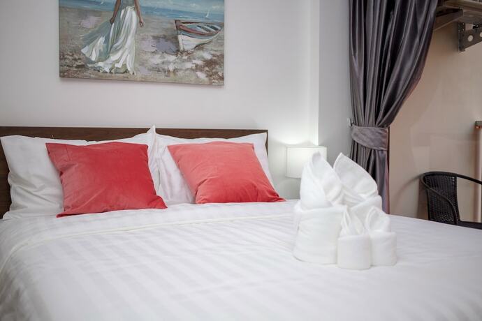 Imagen de la habitación del Hotel Naiharn Sea Apartment. Foto 21