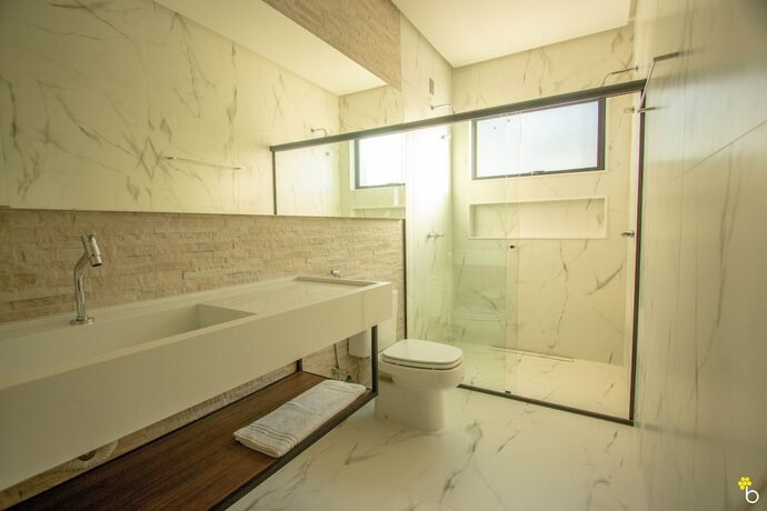 Imagen de la habitación del Hotel Naim. Foto 17