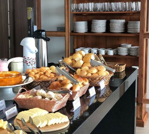 Imagen general del Hotel Naim. Foto 9