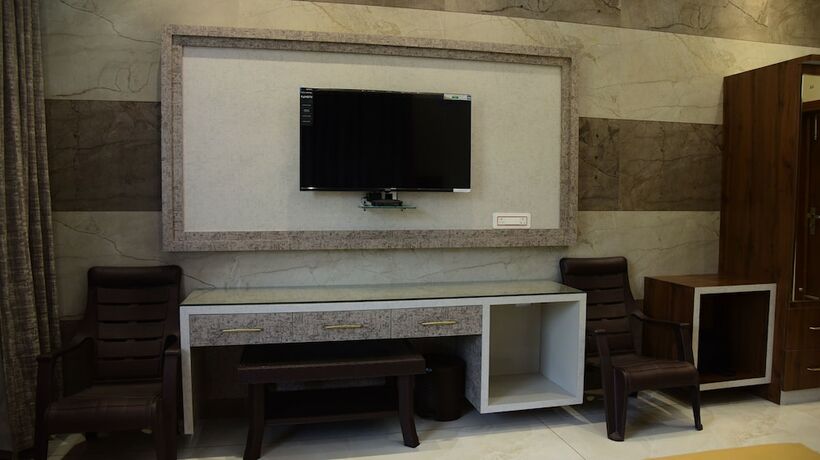 Imagen general del Hotel Naini Hill Inn. Foto 5
