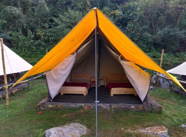 Imagen de la habitación del Hotel Nainital River Camp. Foto 9